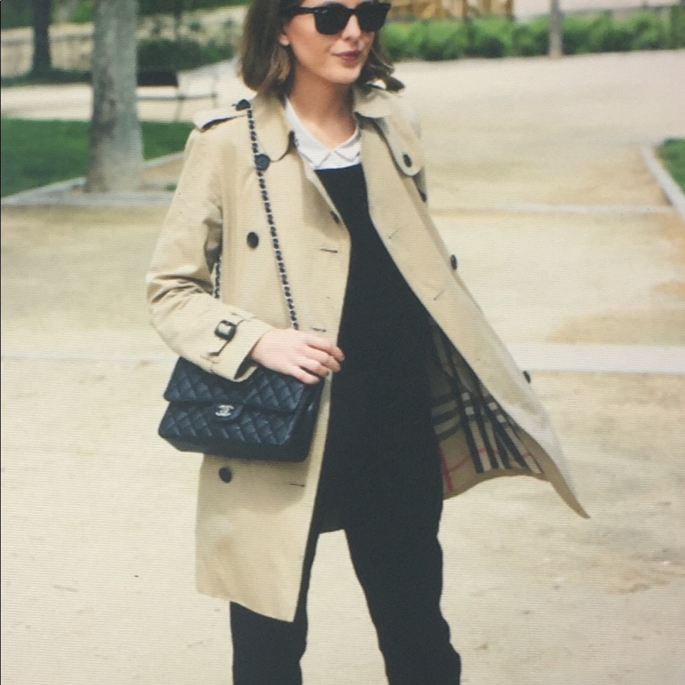 🆕 Burberry London Nova Check Trench coat ☃️